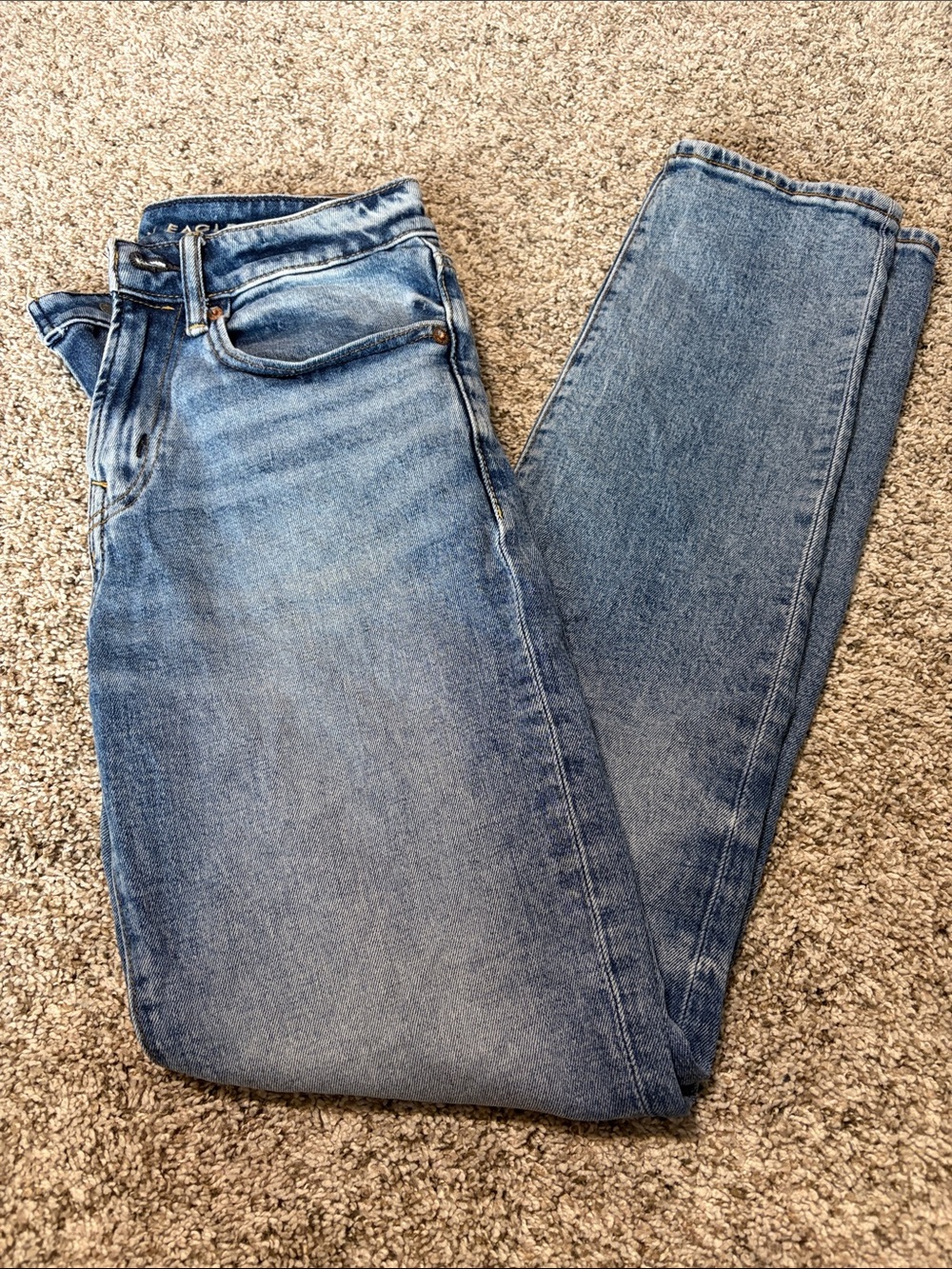 American Eagle Outfitters Men's Slim Straight Jeans in Faded Blue